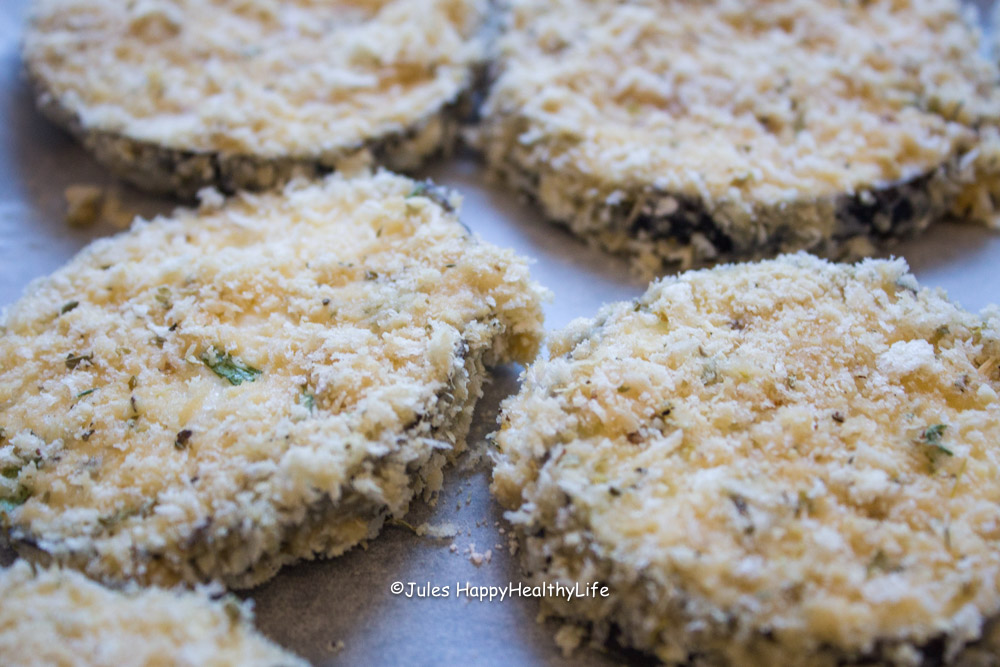 breaded eggplants with vegan parmesan cheese - Jules HappyHealthyLife