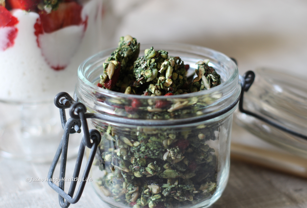 Matcha is healthy - Therefore a good reason to eat more Raw Matcha Granola