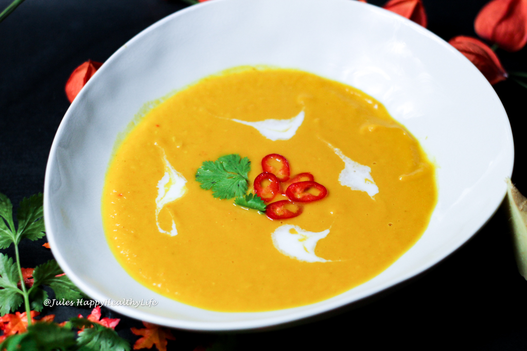 Glutenfreies Rezept für vegane Curry Kürbis Karotten Suppe